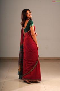 Richa Gangopadhyaya feet photo 9