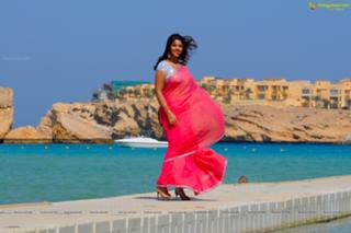 Richa Gangopadhyaya feet photo 17