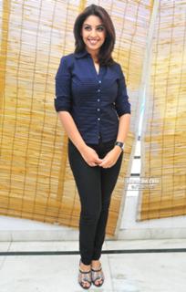 Richa Gangopadhyaya feet photo 11
