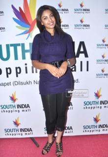 Richa Gangopadhyaya feet photo 3