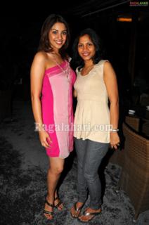 Richa Gangopadhyaya feet photo 5