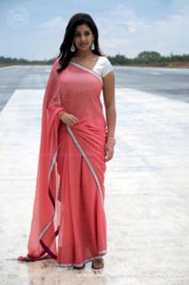 Richa Gangopadhyaya feet photo 2