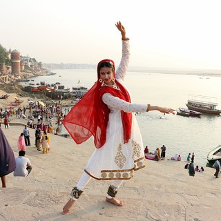 Richa Moorjani feet photo 3