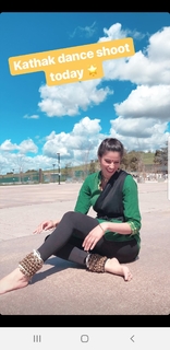 Richa Moorjani feet photo 19