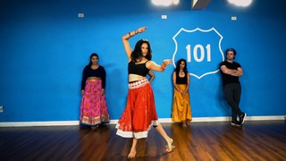 Richa Moorjani feet photo 11