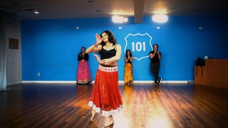 Richa Moorjani feet photo 7