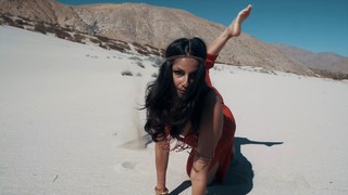 Richa Moorjani feet photo 2
