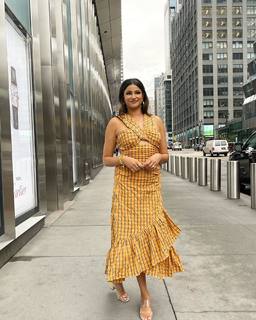 Richa Moorjani feet photo 13