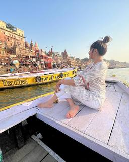 Richa Moorjani feet photo 4