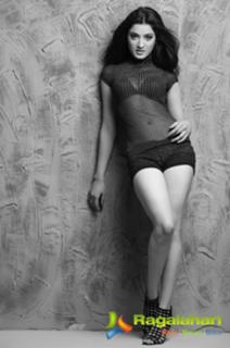 Richa Panai feet photo 10