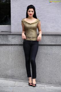 Richa Panai feet photo 4