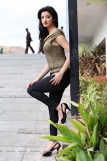 Richa Panai feet photo 12
