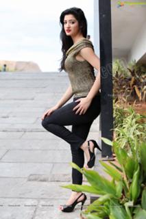 Richa Panai feet photo 11