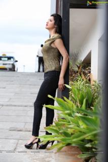 Richa Panai feet photo 6