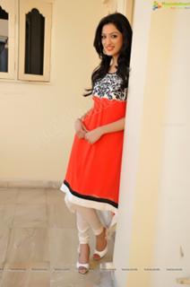 Richa Panai feet photo 1