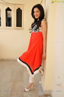 Richa Panai feet photo 18