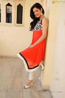 Richa Panai feet photo 16