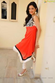 Richa Panai feet photo 12