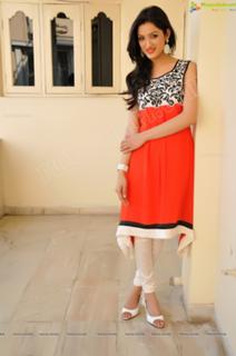 Richa Panai feet photo 6