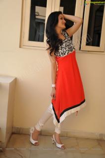 Richa Panai feet photo 2