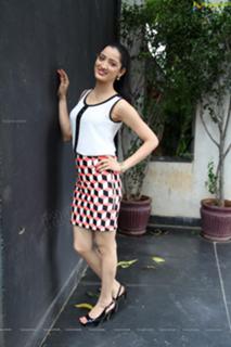 Richa Panai feet photo 8