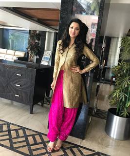 Richa Panai feet photo 4