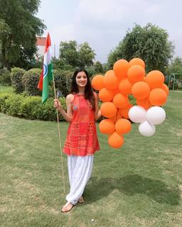 Richa Panai feet photo 10