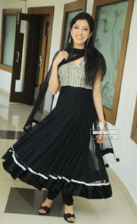 Richa Panai feet photo 7