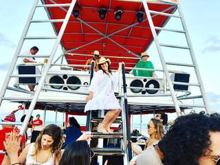 Ricki Lake feet photo thumbnail