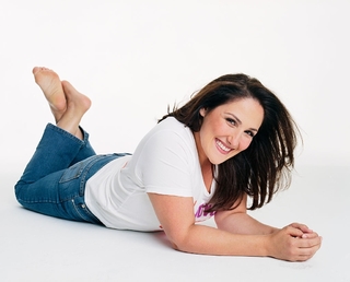 Ricki Lake feet photo thumbnail