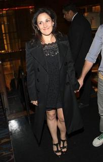 Ricki Lake feet photo thumbnail