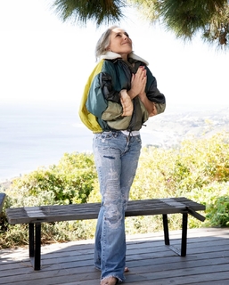 Ricki Lake feet photo thumbnail