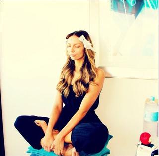 Ricki-Lee Coulter feet photo 16