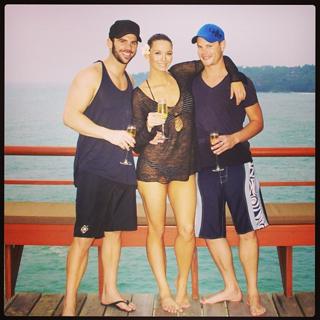 Ricki-Lee Coulter feet photo 4