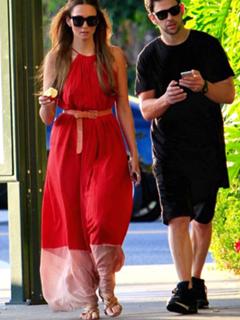 Ricki-Lee Coulter feet photo 1