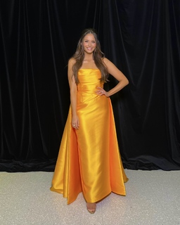 Ricki-Lee Coulter feet photo 12