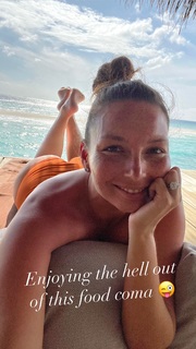 Ricki-Lee Coulter feet photo 4