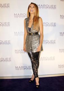 Ricki-Lee Coulter feet photo 13