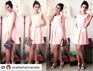 Riddhi Dogra feet photo 1