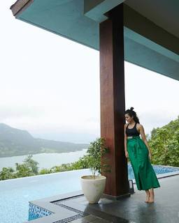 Riddhi Dogra feet photo 19