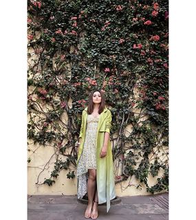 Riddhi Dogra feet photo 10