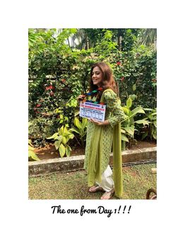 Riddhi Dogra feet photo 2