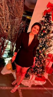 Riddhi Dogra feet photo 2