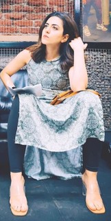 Riddhi Dogra feet photo 1