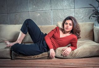 Riddhi Dogra feet photo 17