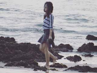 Riddhi Dogra feet photo 15