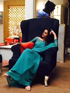Riddhi Dogra feet photo 14