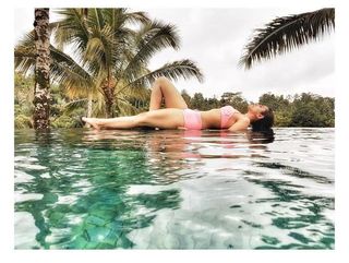 Riddhi Dogra feet photo 12