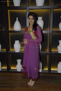 Riddhi Dogra feet photo 18