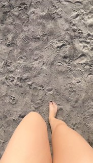 Riddhi Dogra feet photo 12